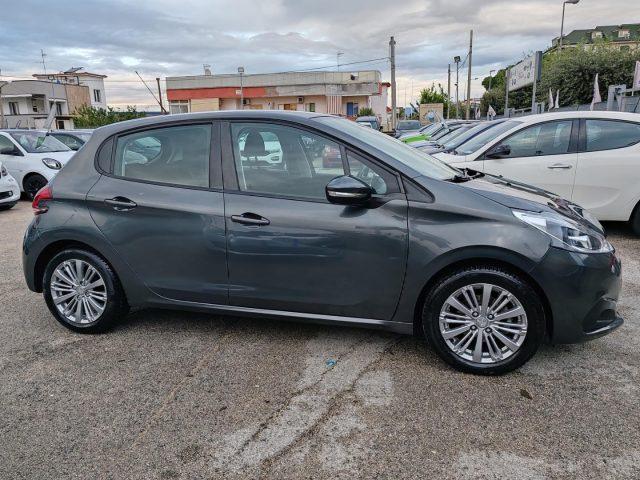 PEUGEOT 208 PureTech 82 5 porte Allure