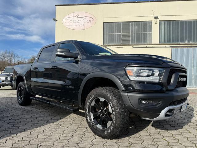 DODGE RAM V8 HEMI CREW CAB - REBEL