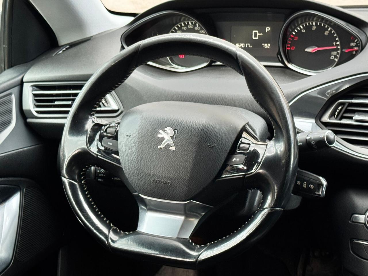Peugeot 308 BlueHDi 120 S&S EAT6 SW Allure