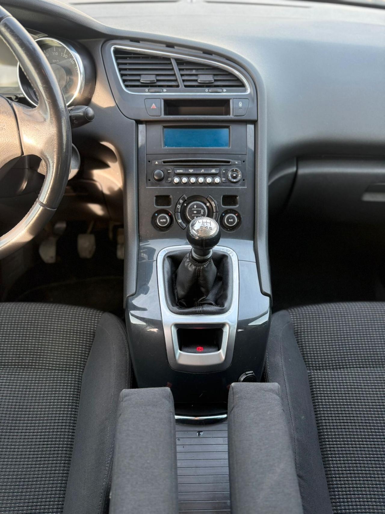 Peugeot 5008 1.6 HDi 112CV Business 7 POSTI NEOPATENTATI