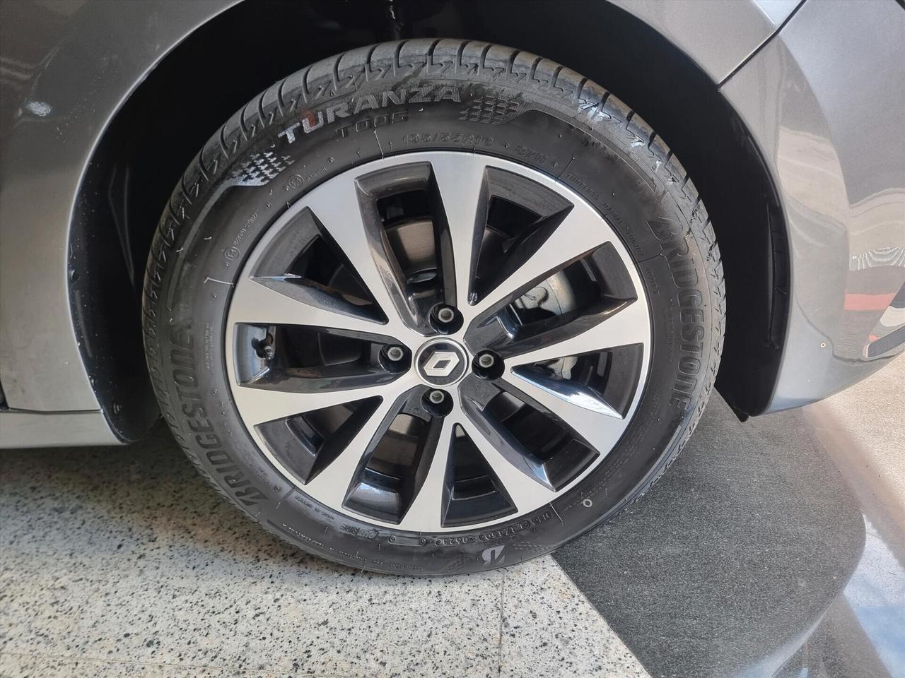 Renault Clio Full Hybrid E-Tech 145 CV 5 porte Techno