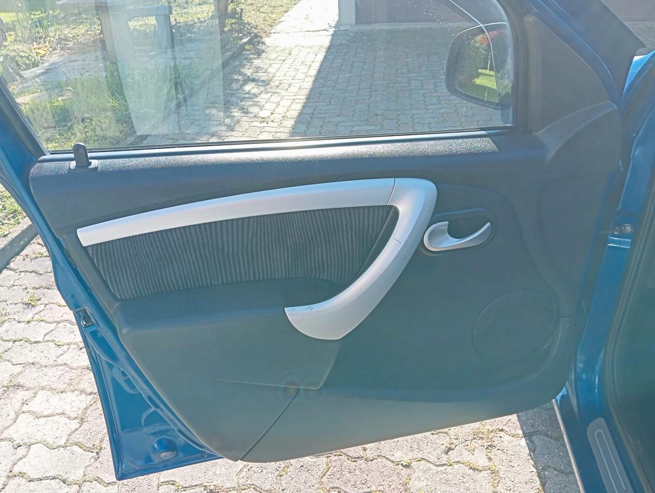 Dacia Logan MCV 1.6 GPL 5 posti Lauréate