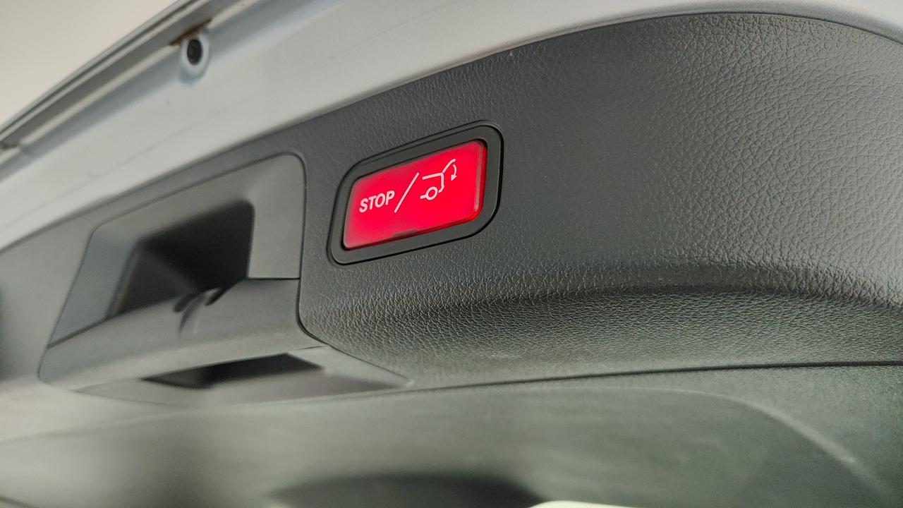 Mercedes-Benz GLA 180 d Progressive Advanced auto