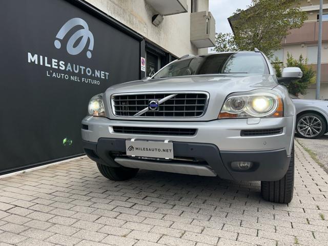 VOLVO XC90 D5 AWD Geartronic Summum