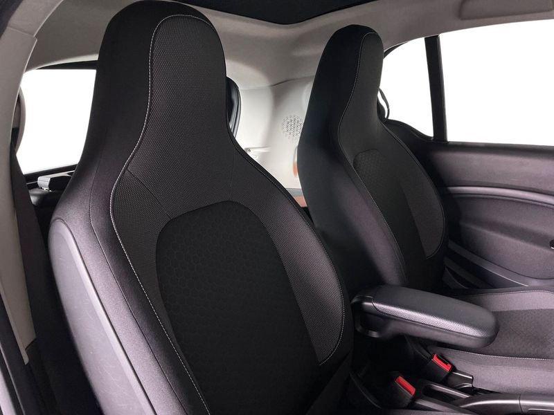 smart fortwo EQ Passion 22kw