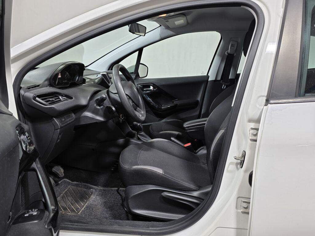 Peugeot 208 1.4 hdi 8v Active 5p