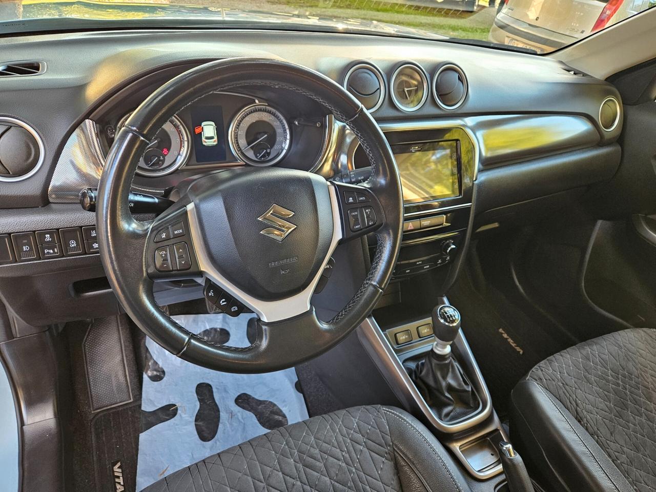 Suzuki Vitara 1.4 Hybrid Top