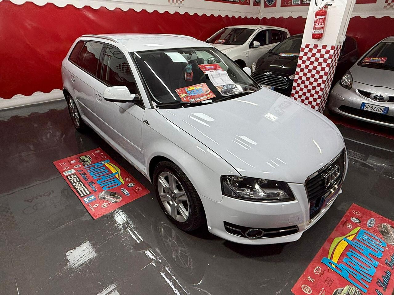 Audi A3 SPB 1.6 TDI 90cv Young - 2013