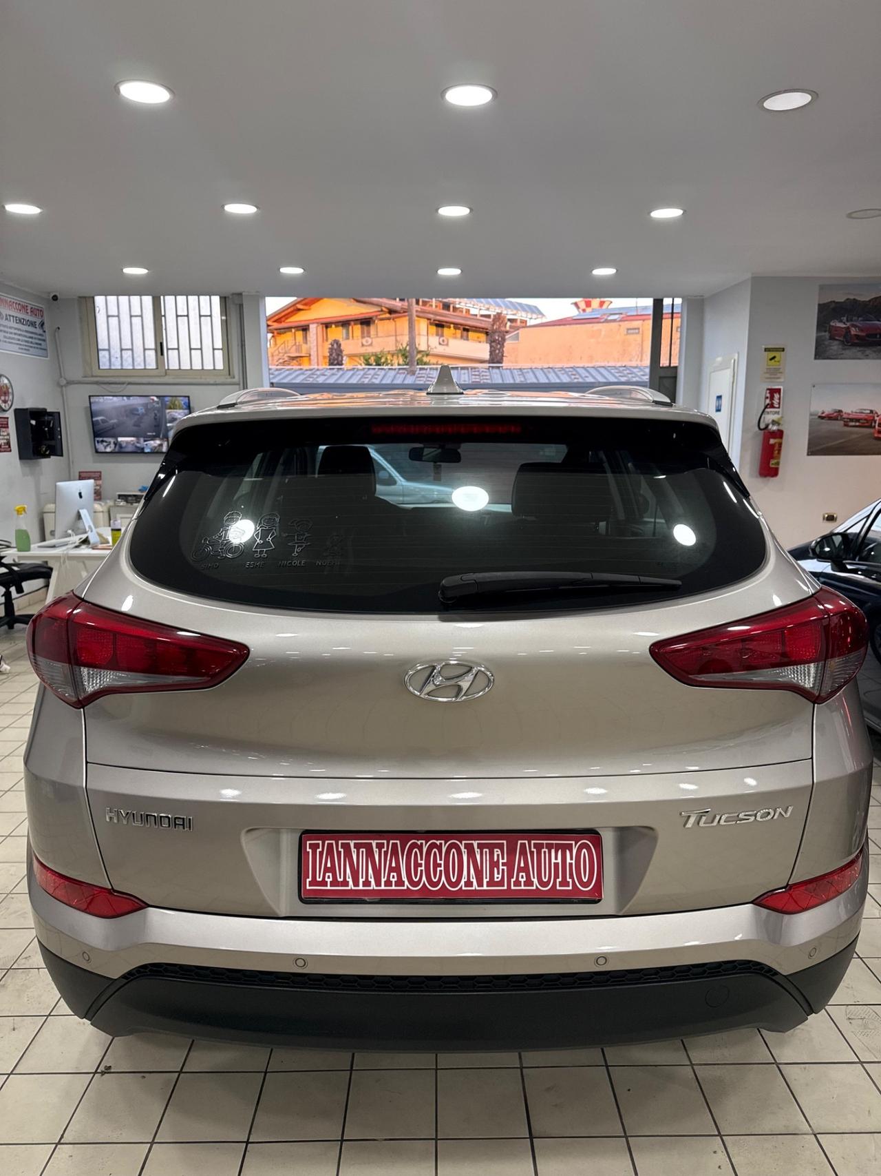 Hyundai Tucson 1.7 2018 full optional