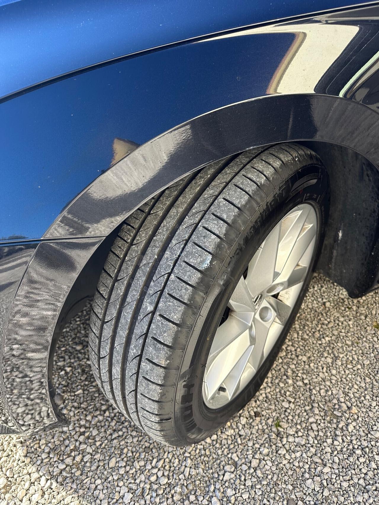 Skoda Superb 2.0 TDI 150 CV SCR DSG Wagon Executive