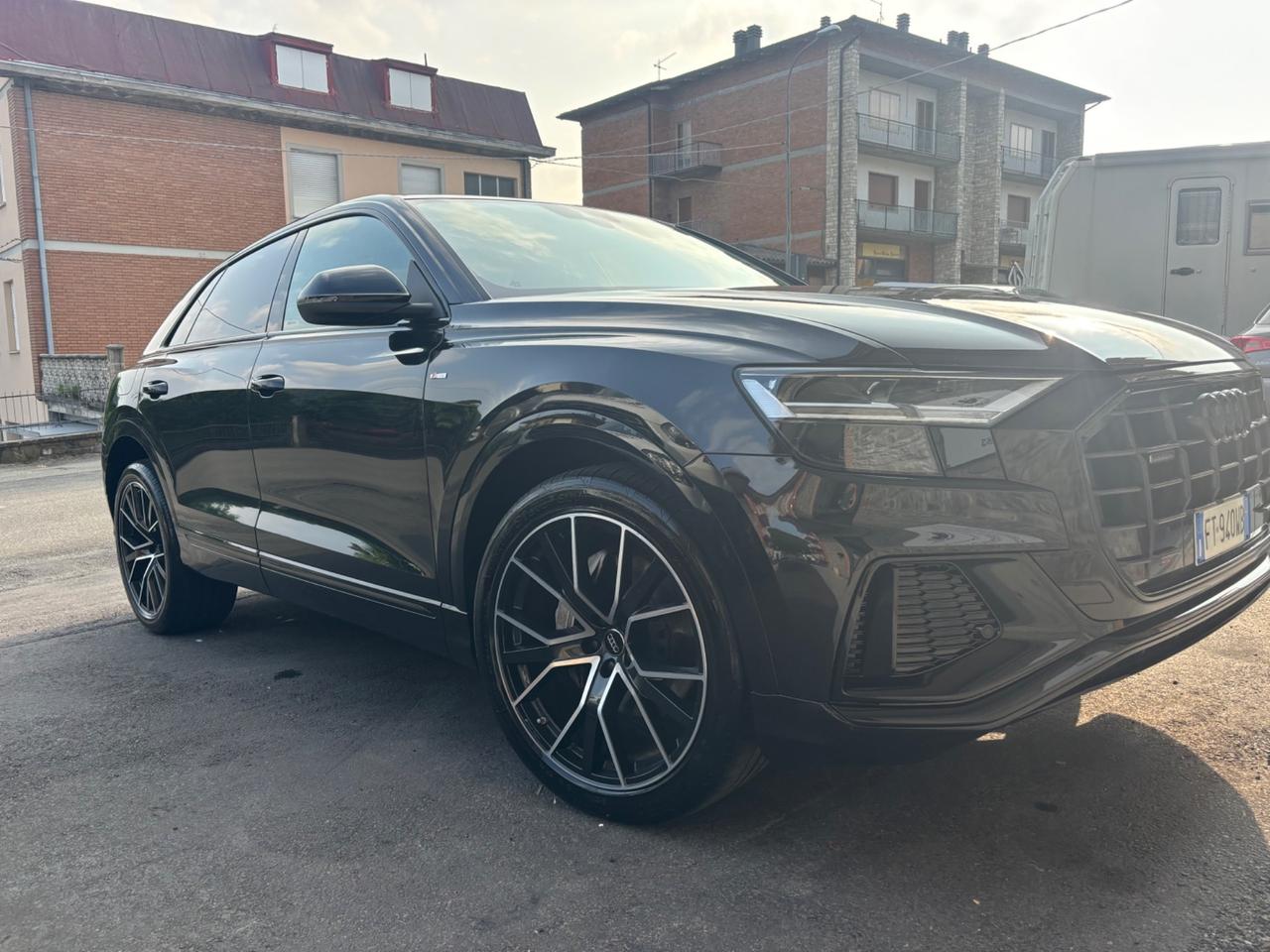 Audi Q8 50 TDI 286 CV quattro tiptronic S-LINE