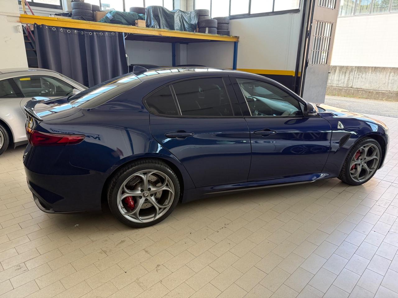 Alfa Romeo Giulia 2.9 V6 Bi-Turbo AT8 Quadrifoglio