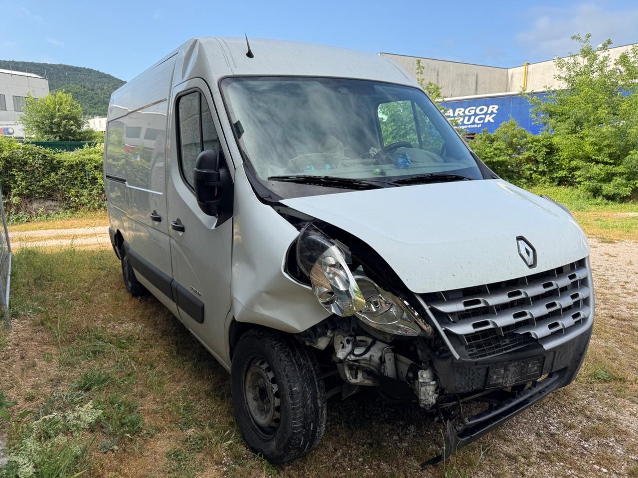 Furgone Renault master 2.3 DCi 145cv INCIDENTATO