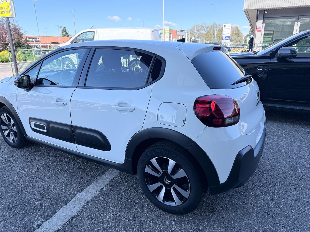 Citroen C3 1.2 puretech Shine s&s 83cv