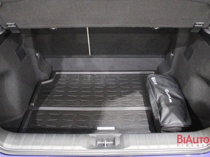 Lexus LBX LBX Hybrid Elegant