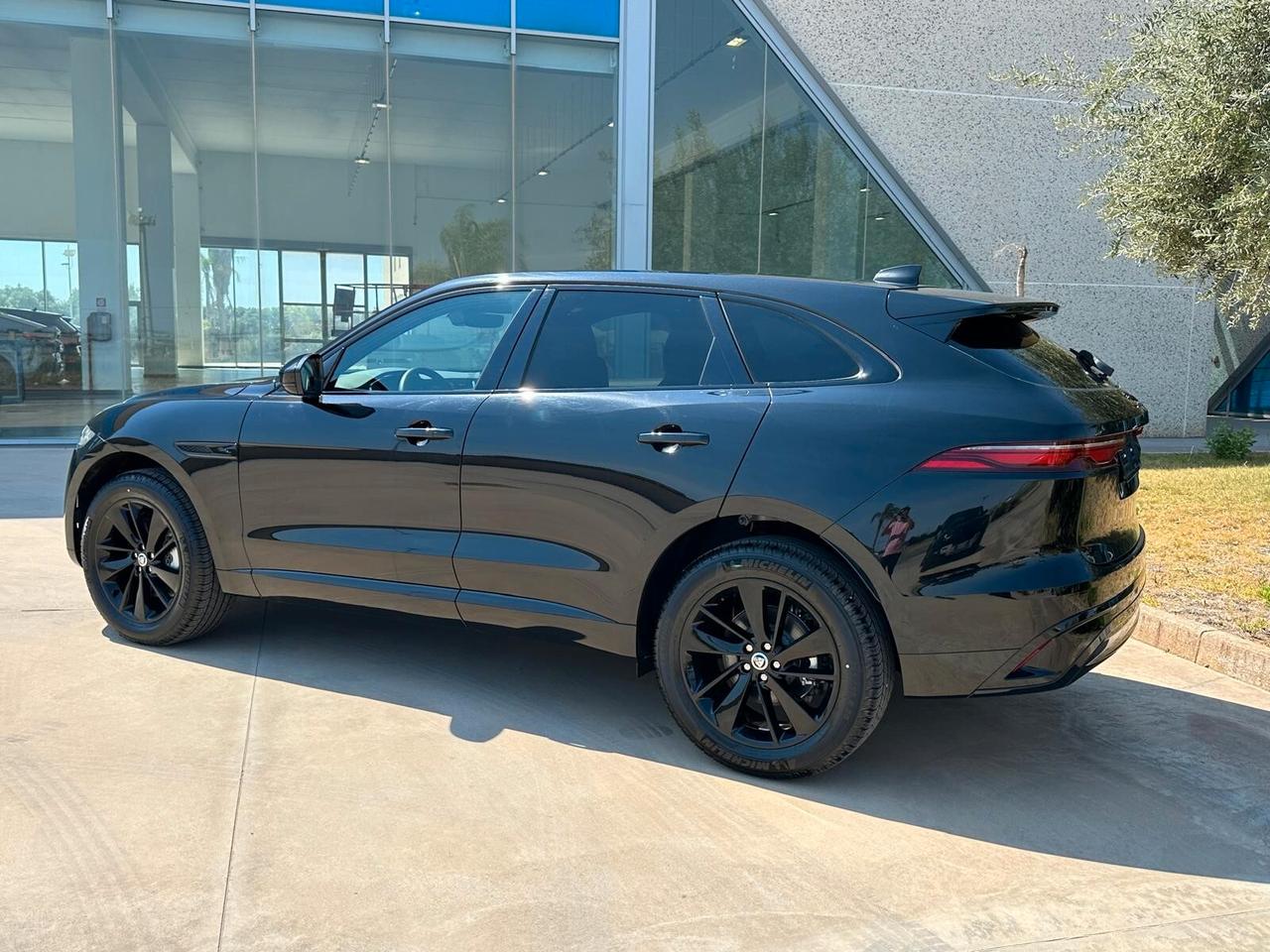 Jaguar F-Pace 2.0 D 163 CV AWD aut. R-Dynamic S - possibilità noleggio noscoring