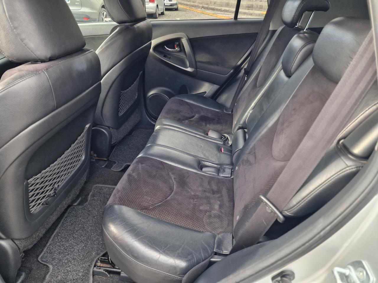 Toyota RAV 4 RAV4 Crossover 2.2 D-4D 150 CV DPF Luxury