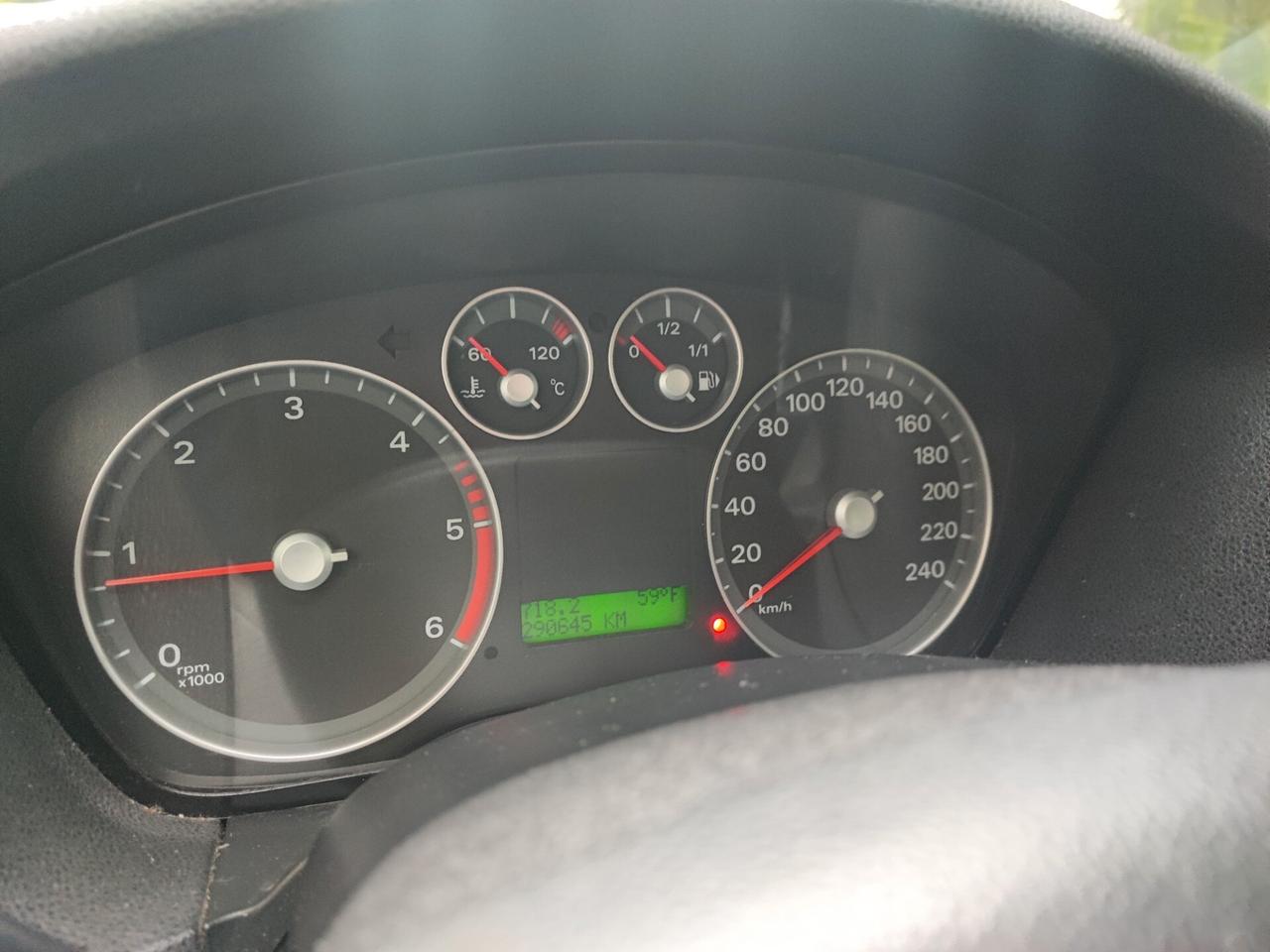 Ford Focus 1.6 TDCi 90 CV station wagon neopatentati