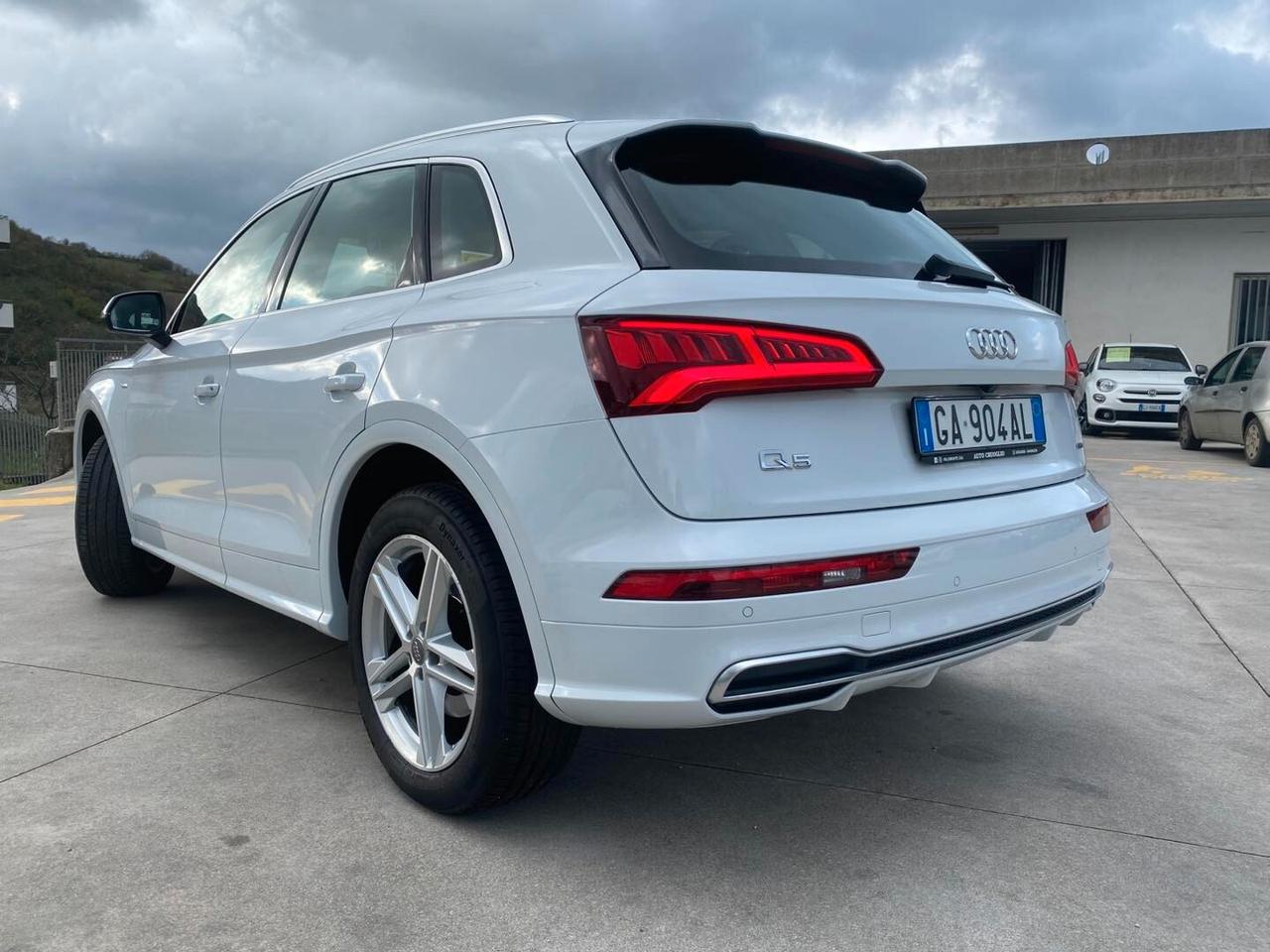 Audi Q5 40 TDI quattro S-tronic S line plus