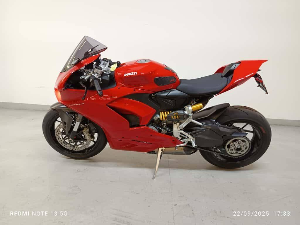 DUCATI Panigale V2 955 Red