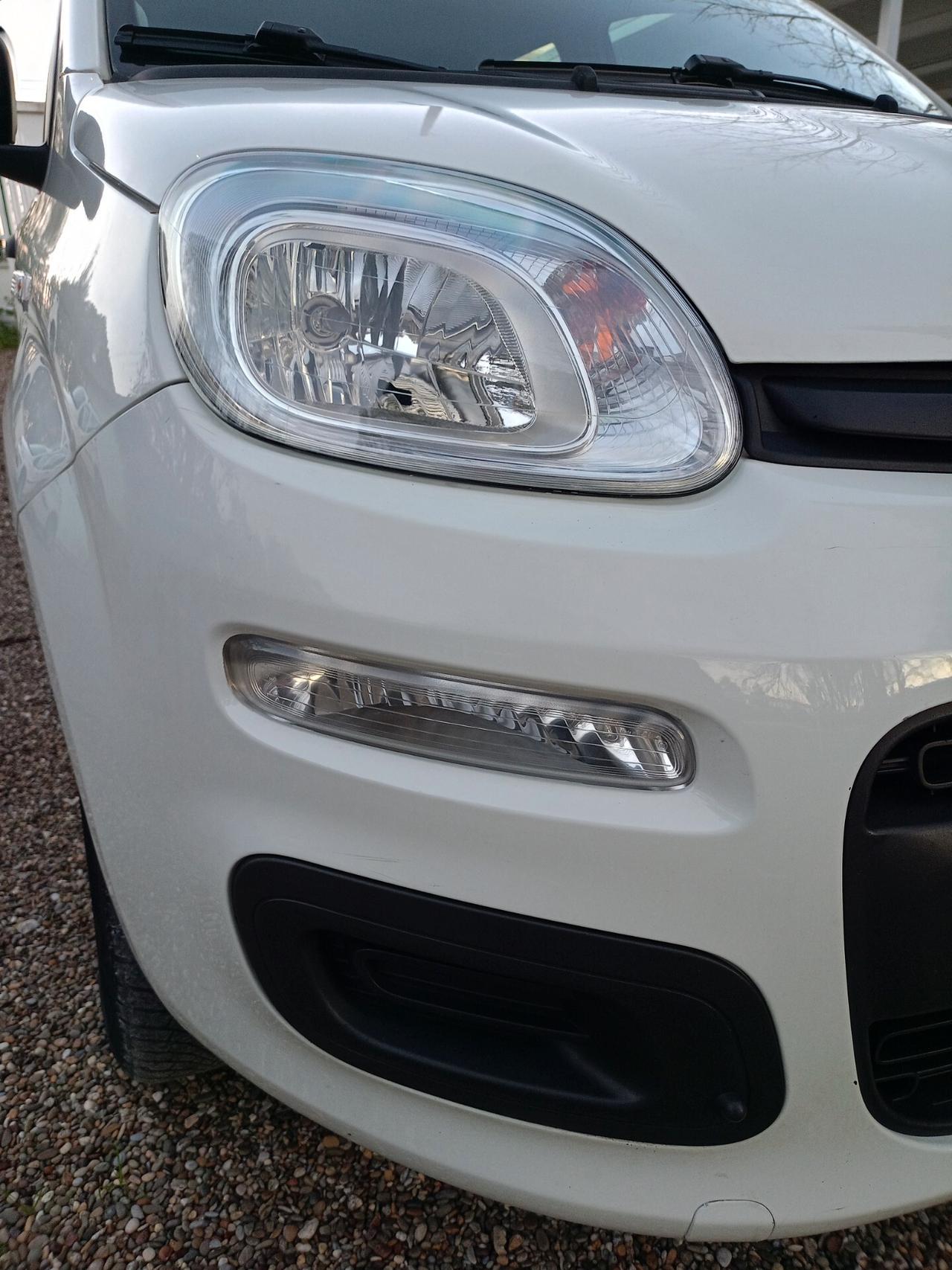 Fiat Panda 0.9 TwinAir Turbo Natural Power Lounge