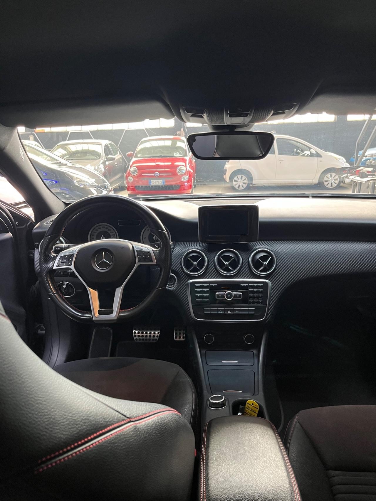 Mercedes-Benz Classe A 180 d (2014) – Stile Premium e Consumi da Primato!