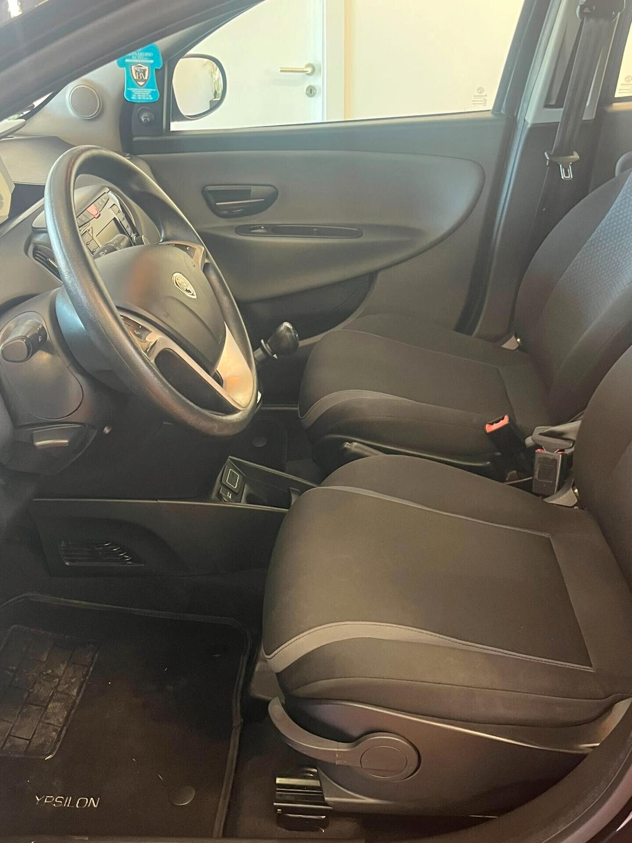 Lancia Ypsilon 1.2 69 CV 5 porte GPL Ecochic Gold