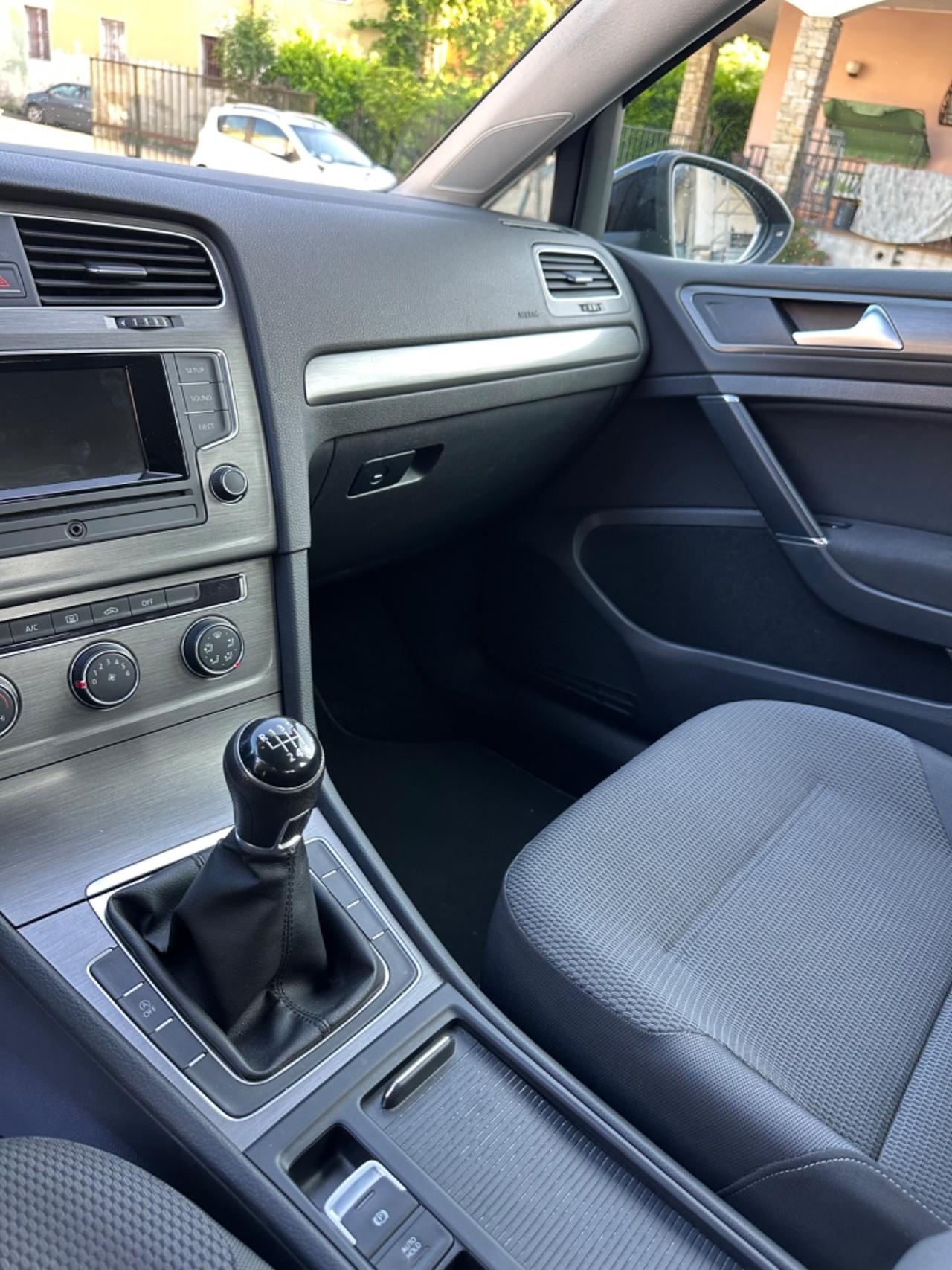 Volkswagen GOLF 1.2 TSI 105 CV CMBT KMCERT UNICOPR
