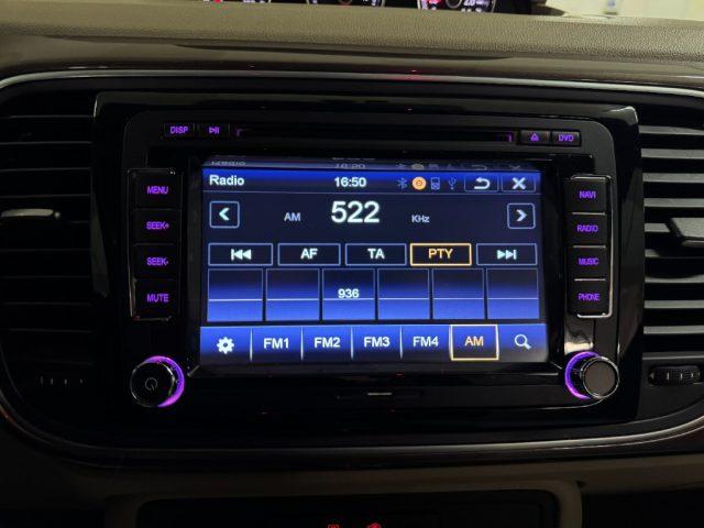 VOLKSWAGEN Maggiolino Cabrio 2.0 TDI DSG Design BlueMotion Technology