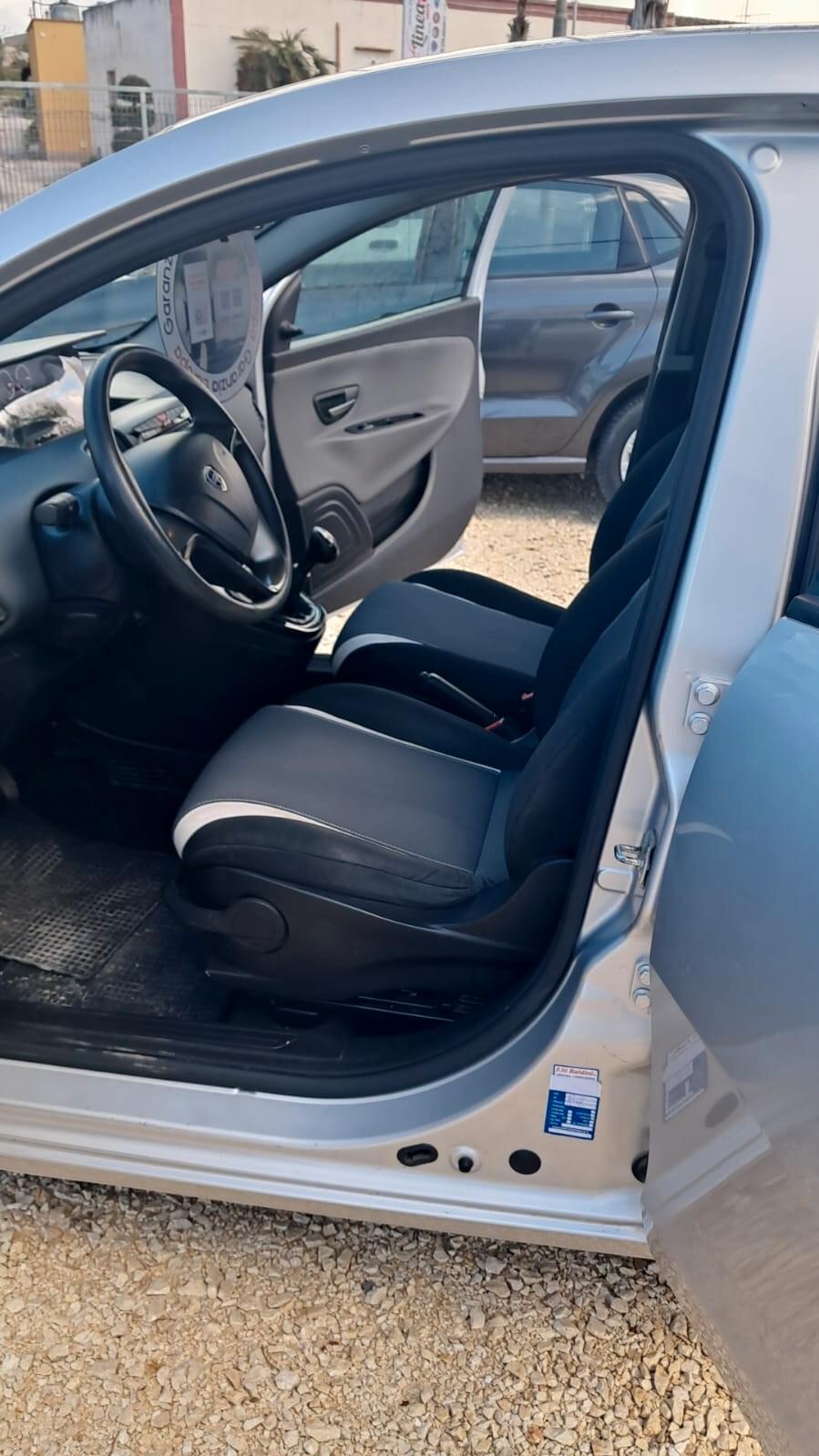 Lancia Ypsilon 1.3 MJT 16V 95 CV 5 porte S&S Elle