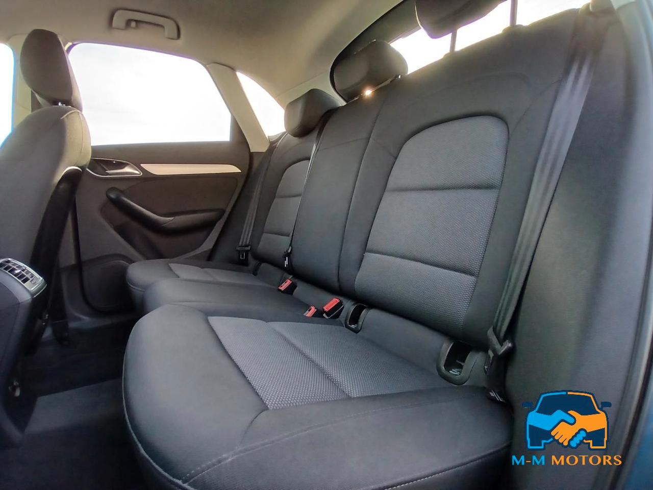 Audi Q3 2.0 tdi Business 120cv