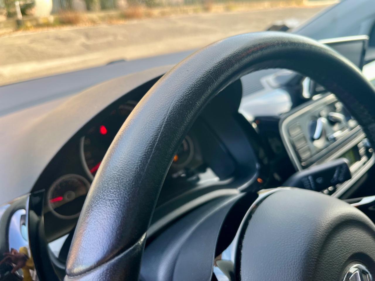 VW Up 1.0benz 2014 144.000km perfetta per neopatentati