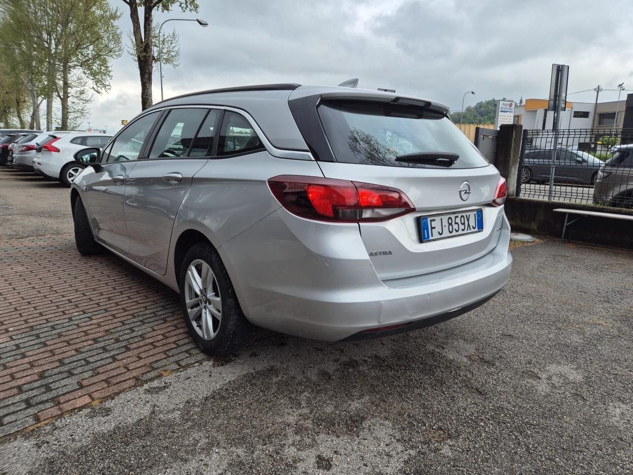 Opel Astra 1.6 CDTi 110CV Start&Stop Sports Tourer Innovation