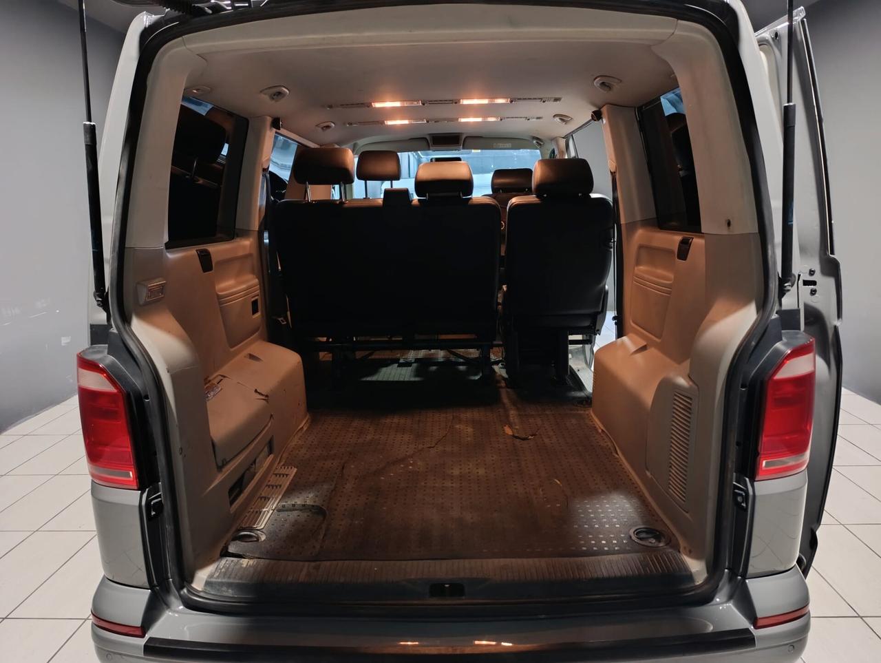Volkswagen Caravelle DEL 2019 - DSG EURO 6 B GANCIO TRAINO -