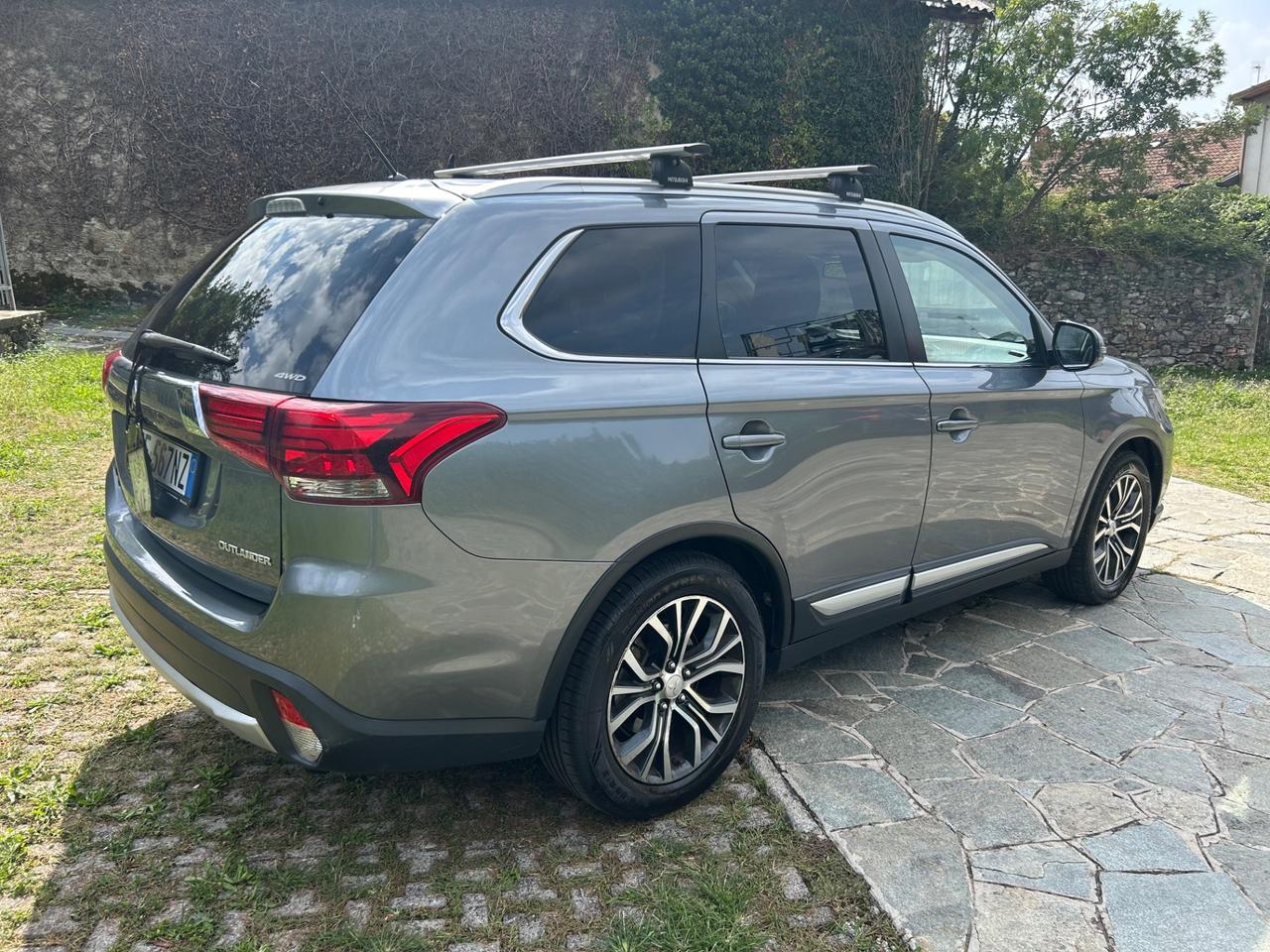 Mitsubishi Outlander 2.2 DI-D 4WD Instyle 7p.