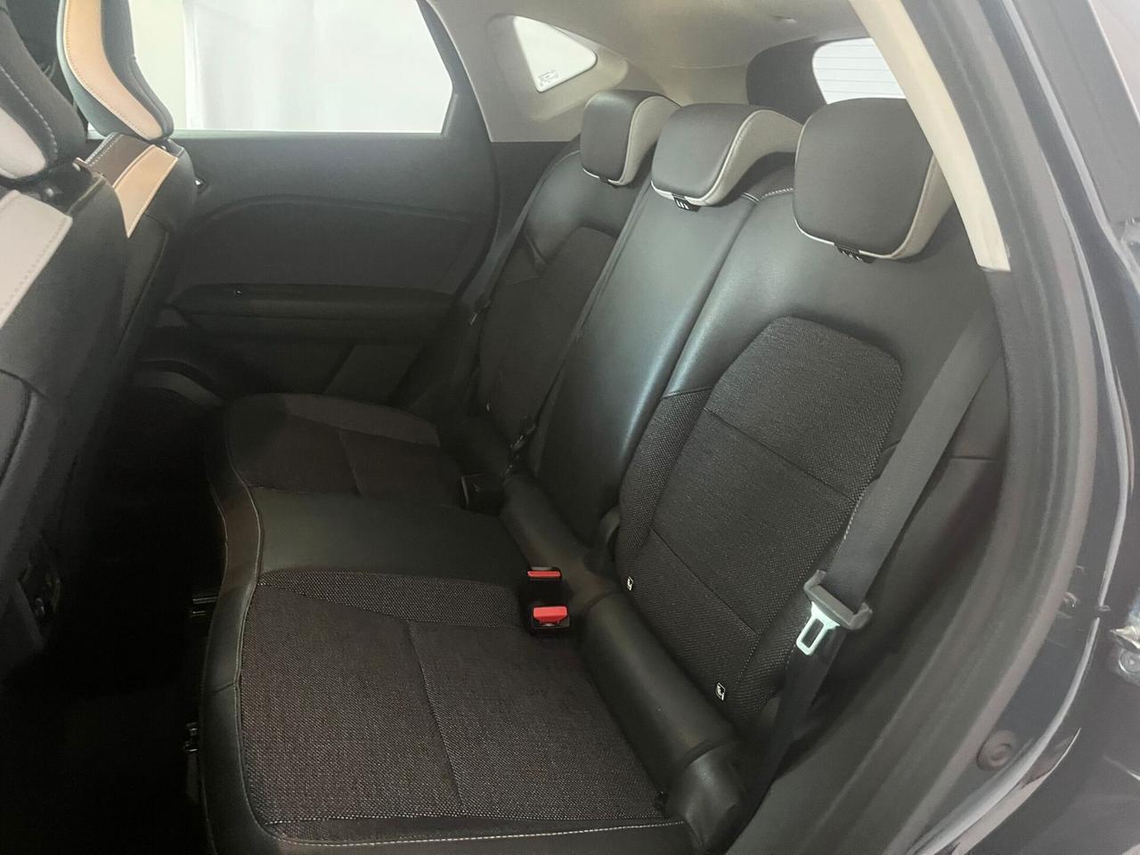 Renault Captur TCe 100 CV GPL FAP Intens - 694 -