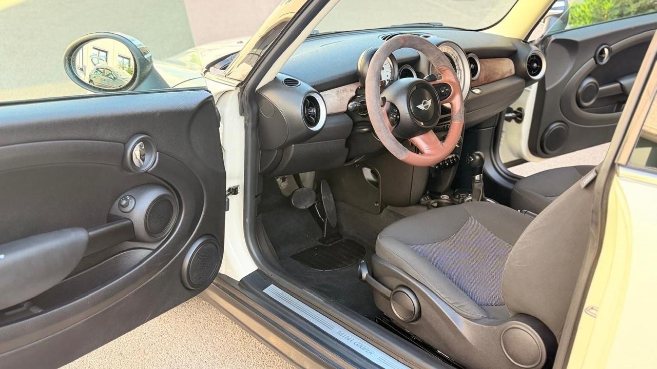 Mini Cooper D Clubman 2.0 16V Automatica