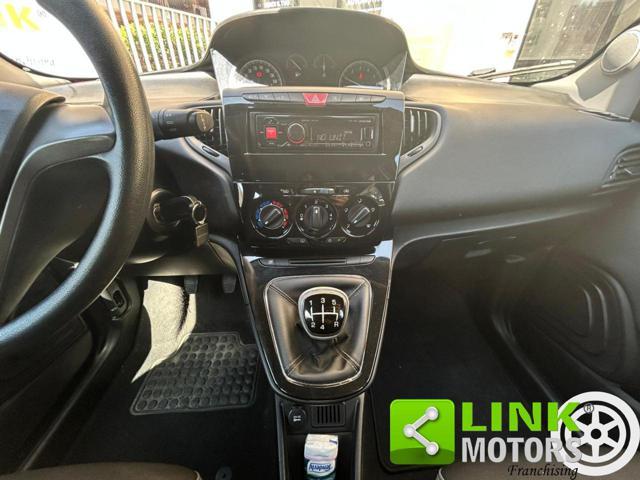 LANCIA Ypsilon 1.2 69 CV 5 porte Platinum