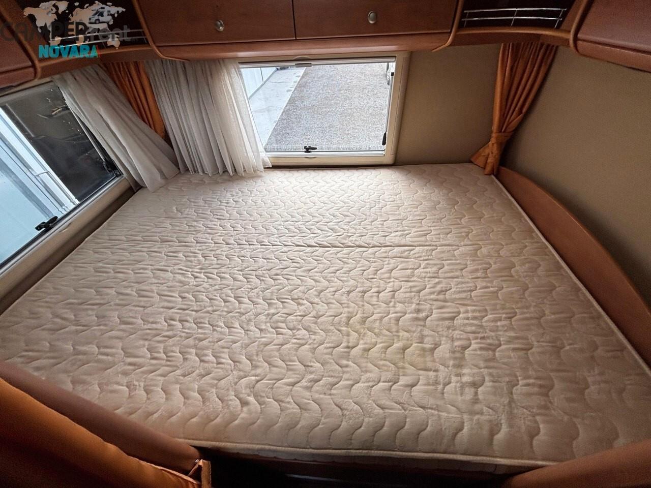 Carthago CHIC I 47 - MOTORHOME LETTO MATRIMONIALE E GARAGE
