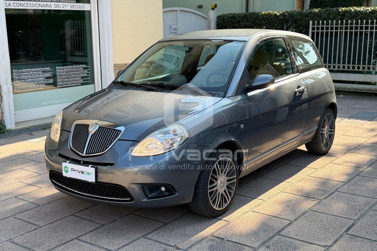 LANCIA Ypsilon 1.4 Argento