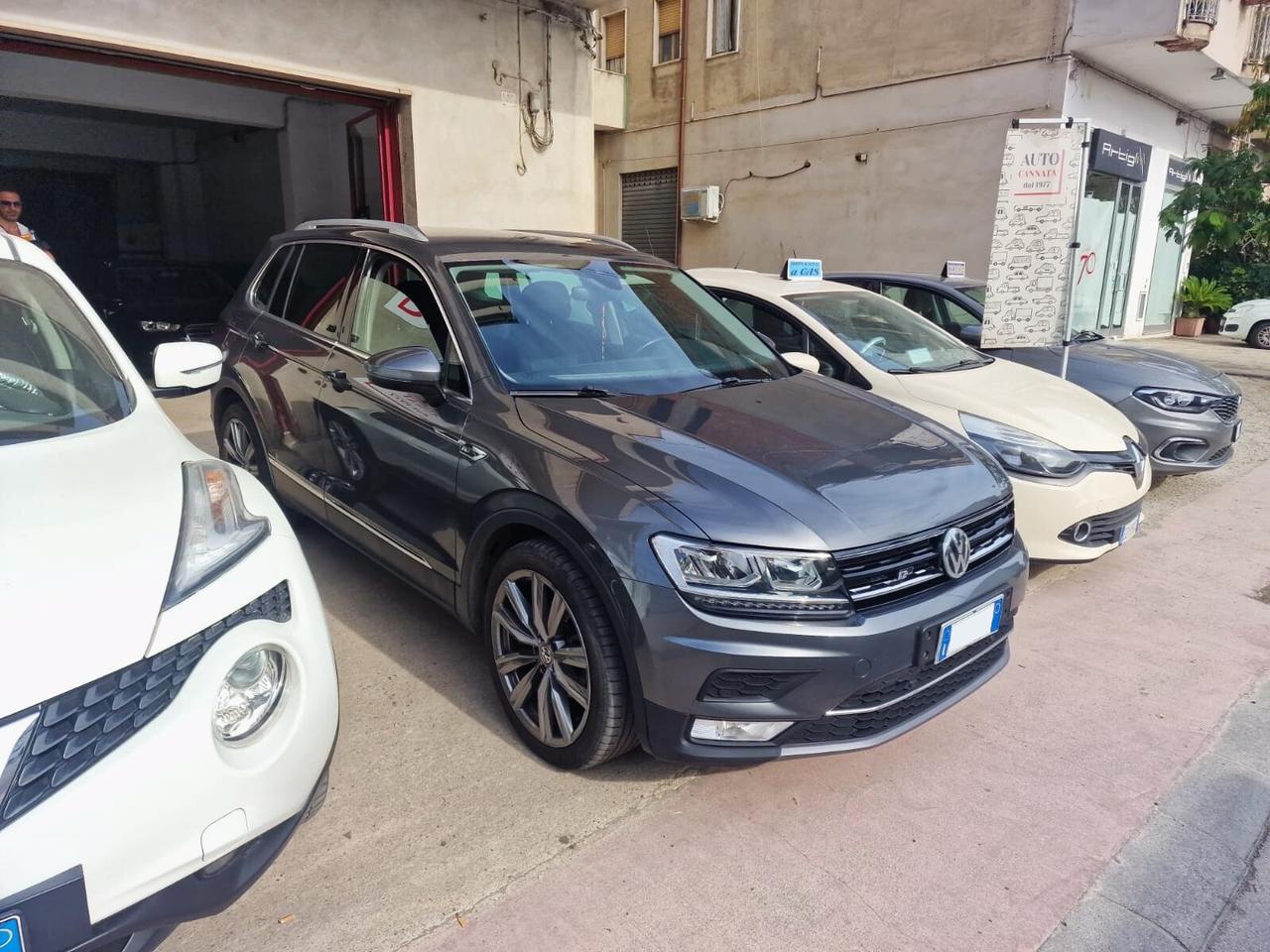 VW TIGUAN 2.0 TDI R-Line DSG - 12/2016