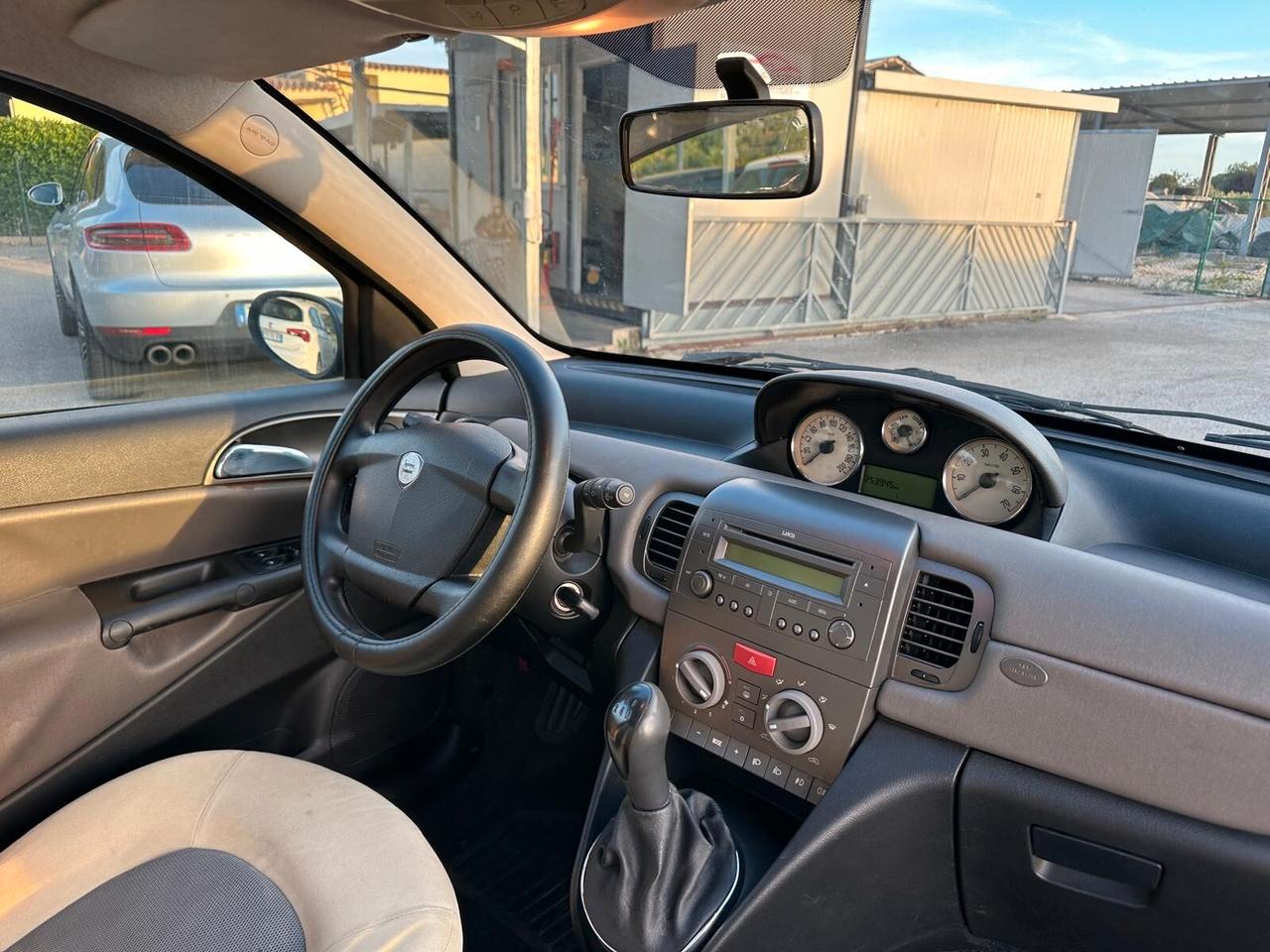 Lancia Ypsilon 1.3 Multijet