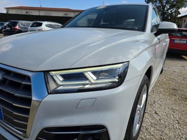 Audi Q5 40 TDI quattro S tronic line plus