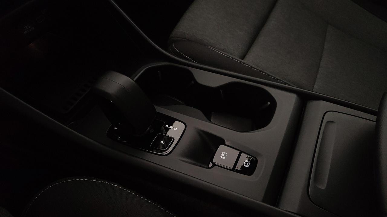 VOLVO XC40 2.0 b3 Core auto