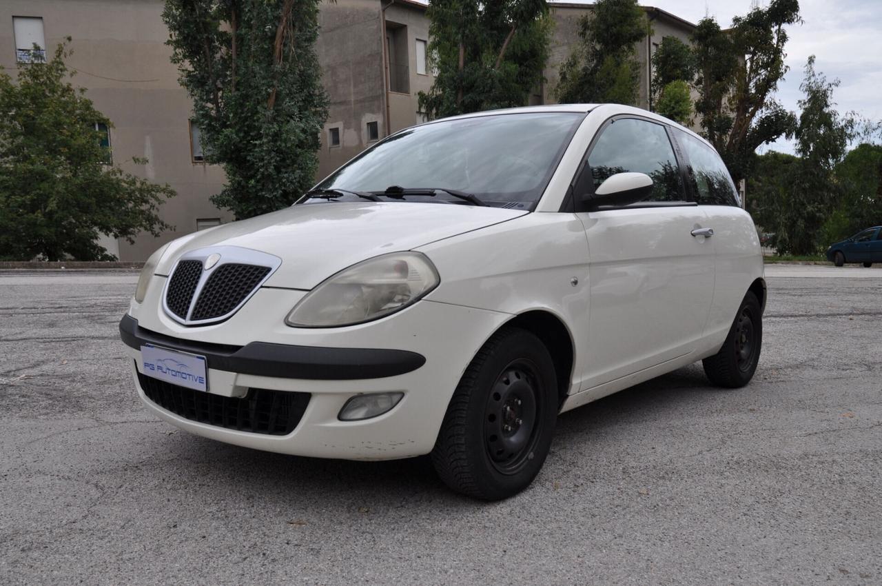 Lancia Ypsilon 1.3 Multijet 16V Momo Design NEOPATENTATI