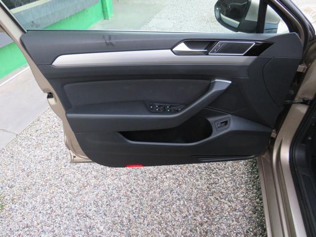 VOLKSWAGEN Passat Variant 1.6 TDI DSG BlueMotion Tech.