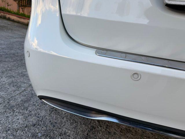 MERCEDES-BENZ B 180 d Business