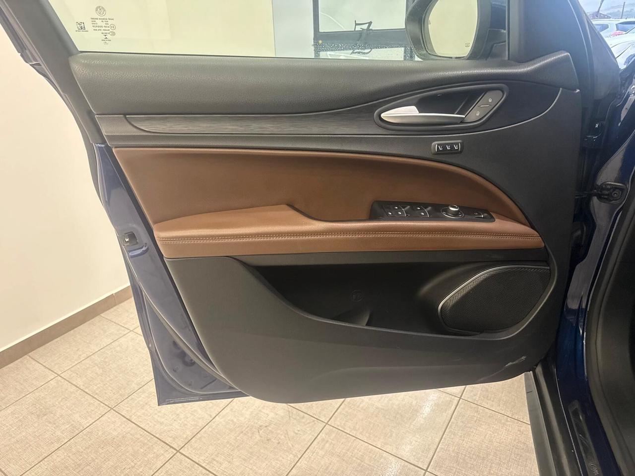 Alfa Romeo Stelvio 2.2 Q4 210 CV AT8 tetto panoramico