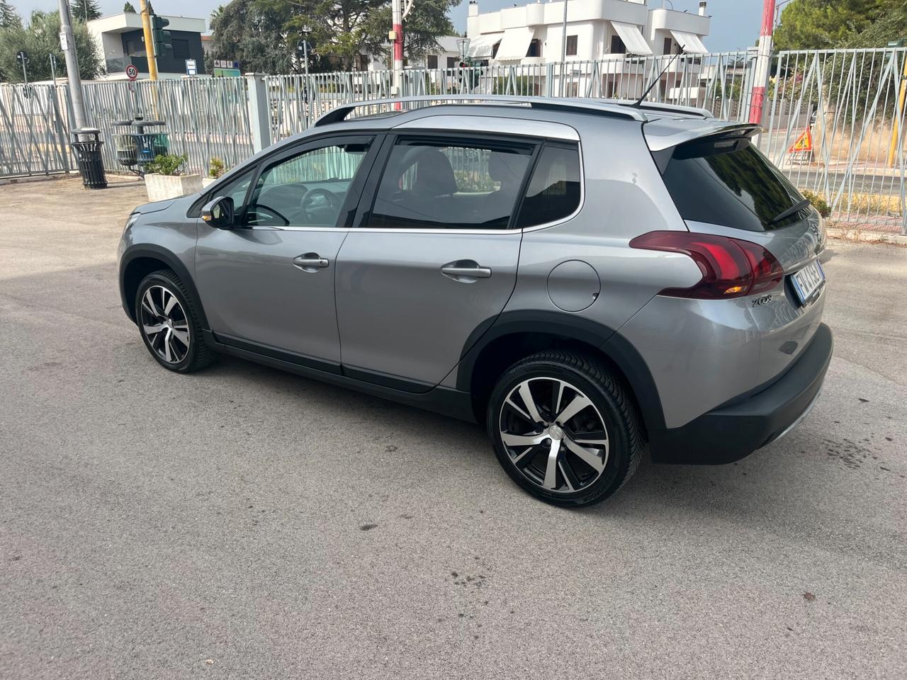 Peugeot 2008 BlueHDi 100 S&S Active UniProprietario