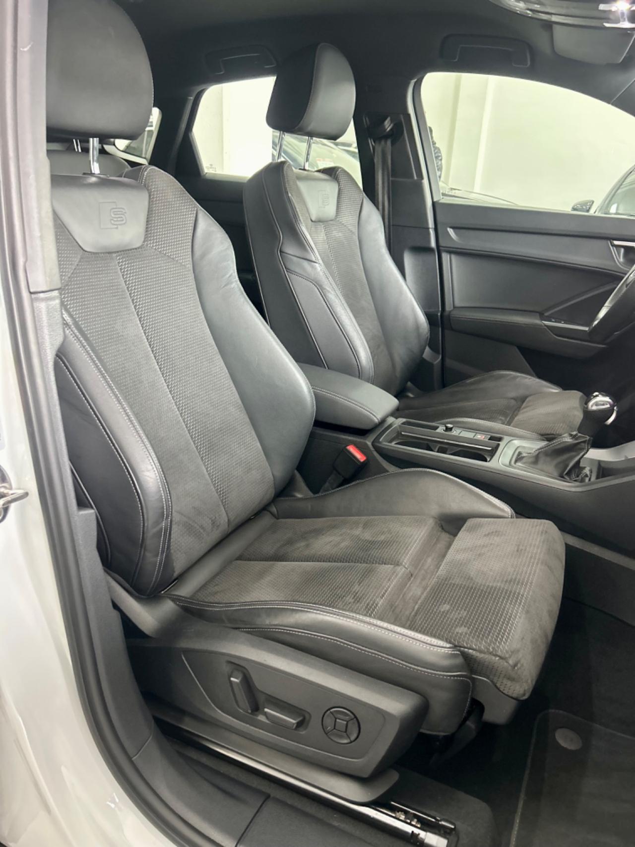 Audi Q3 SPB 2.0 200 cv quattro S-Line FINANZIABILE